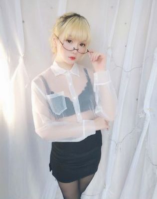 免费看美女无内衣内裤无胸罩_国产剧免费播放