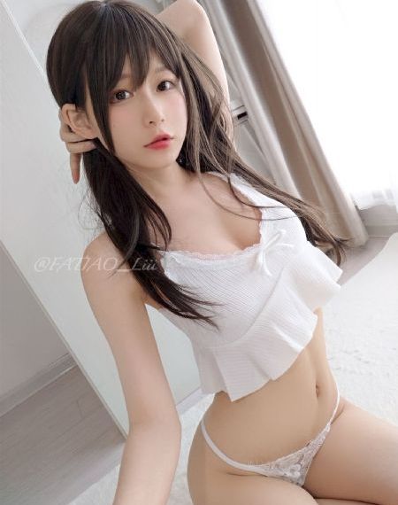 伊人久久大香线蕉综合爱婷婷_720电影免费在线