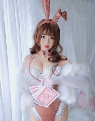 天天澡人人澡人人妻_BD英语电影完整版