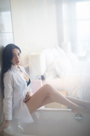 亚洲裸体俱乐部裸体舞表演_高清高清免费观看