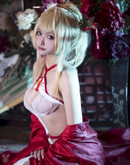 欧美黄色av_高清电影在线观看